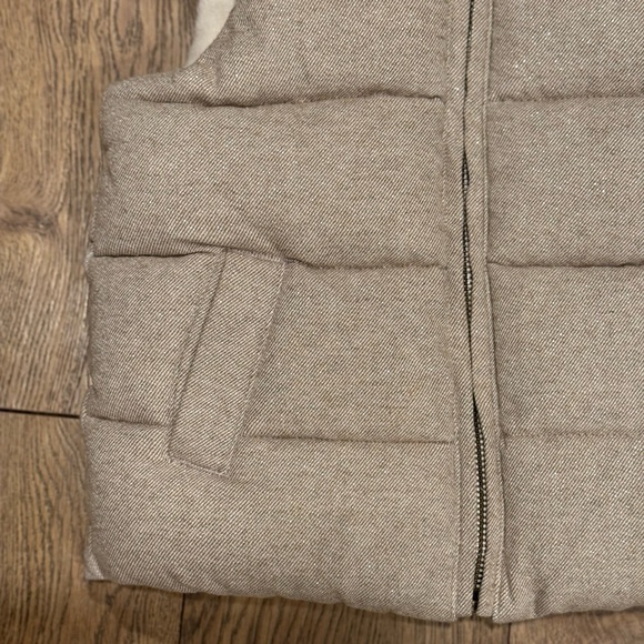 GAP Girls Cream Faux Fur Hooded Vest - Picture 4 of 10